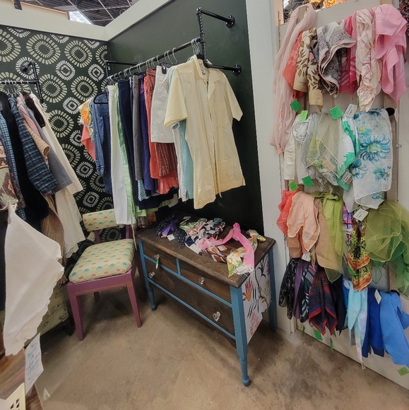 Meet your Posher, Jenn - Picture 11 of 16